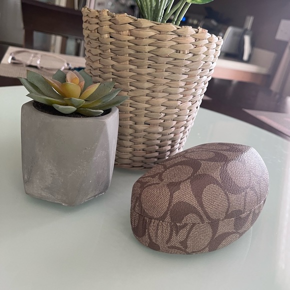 💗Coach Sunglasses Case 💗 - Picture 4 of 9